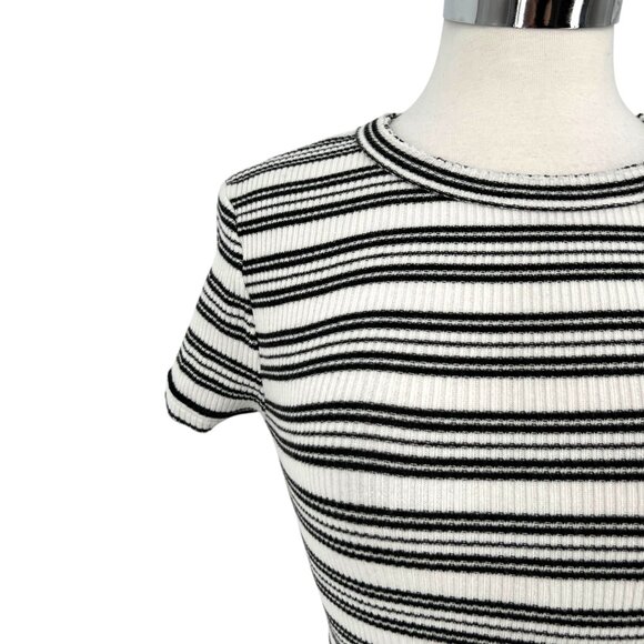 Urban Outfitters Striped Knit Slim Short Sleeve Top Black White Size Small - Picture 9 of 9